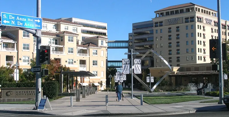 Cali Mill Plaza in Cupertino, California