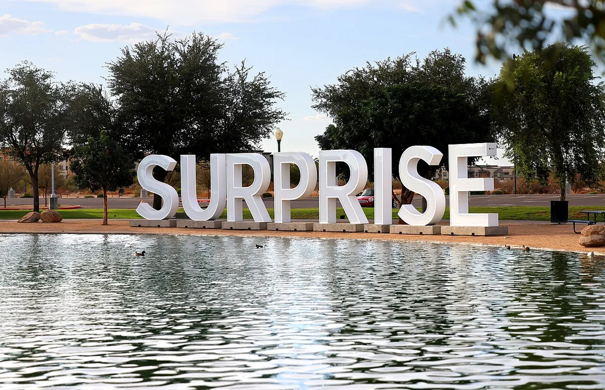 Surprise Lake welcome sign, Arizona