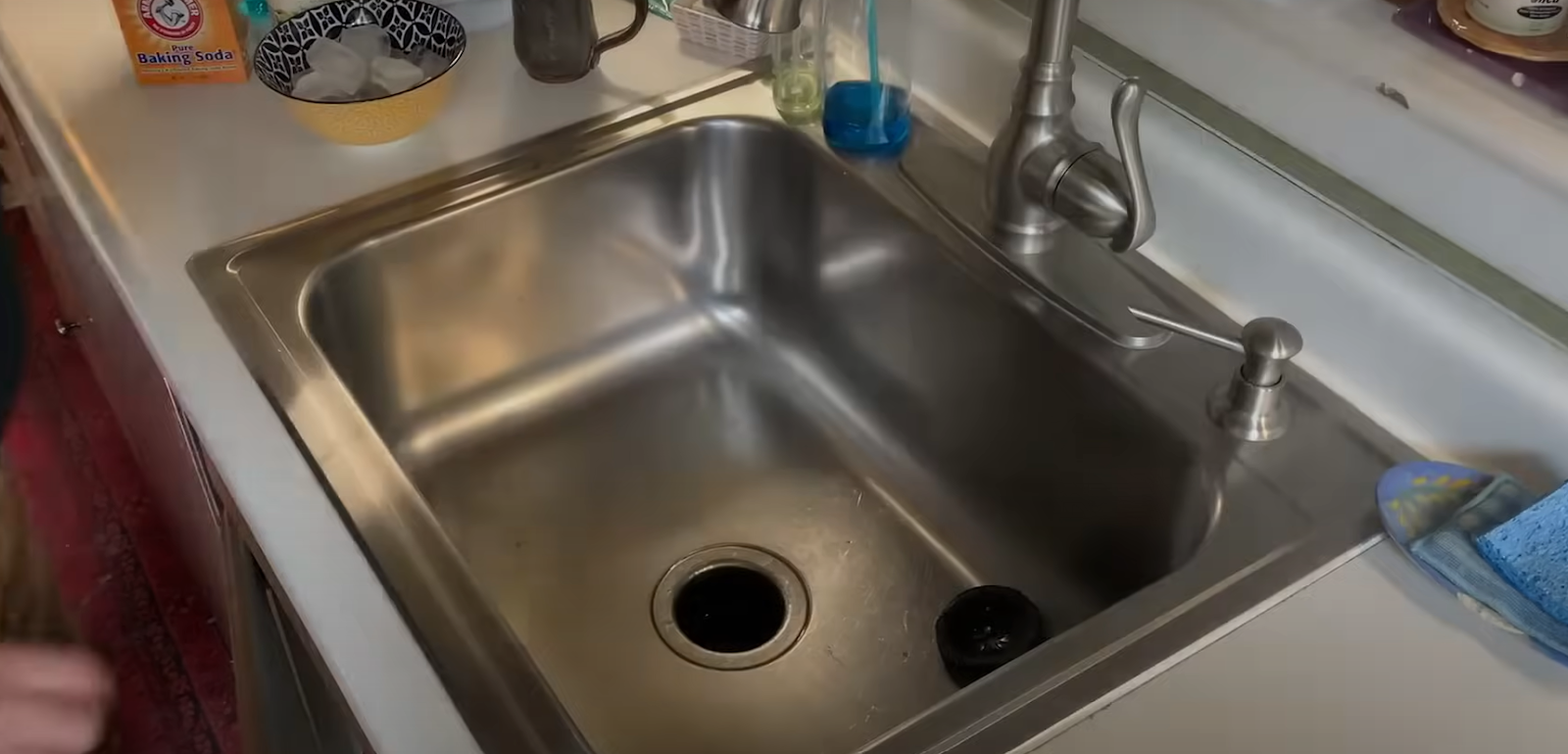 Remove Bad Smell in Kitchen Sink
